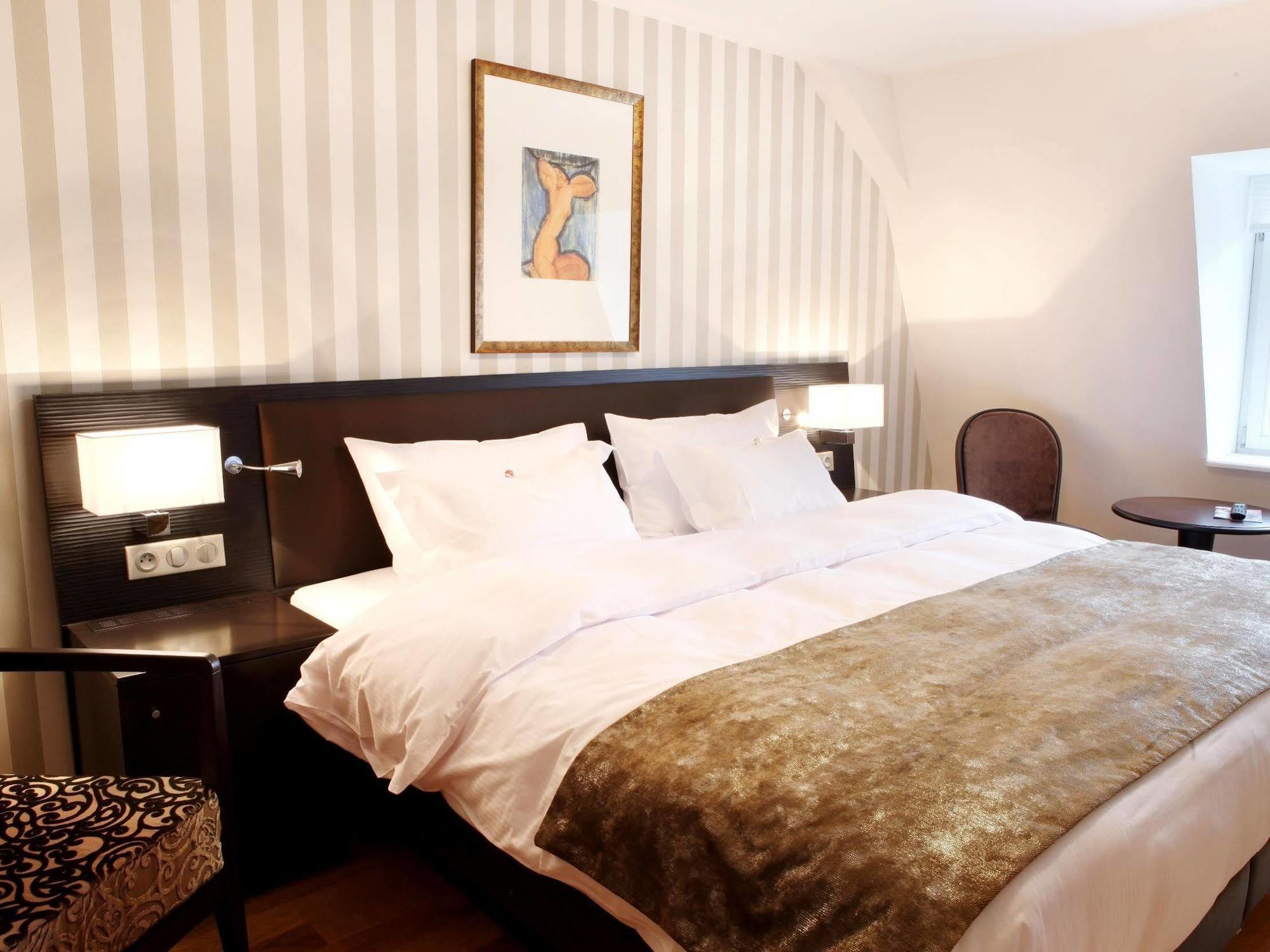 Logis Hotel Ettenheim Strasbourg Exterior photo